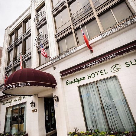 Peterborough Inn & Suites Hotel Extérieur photo