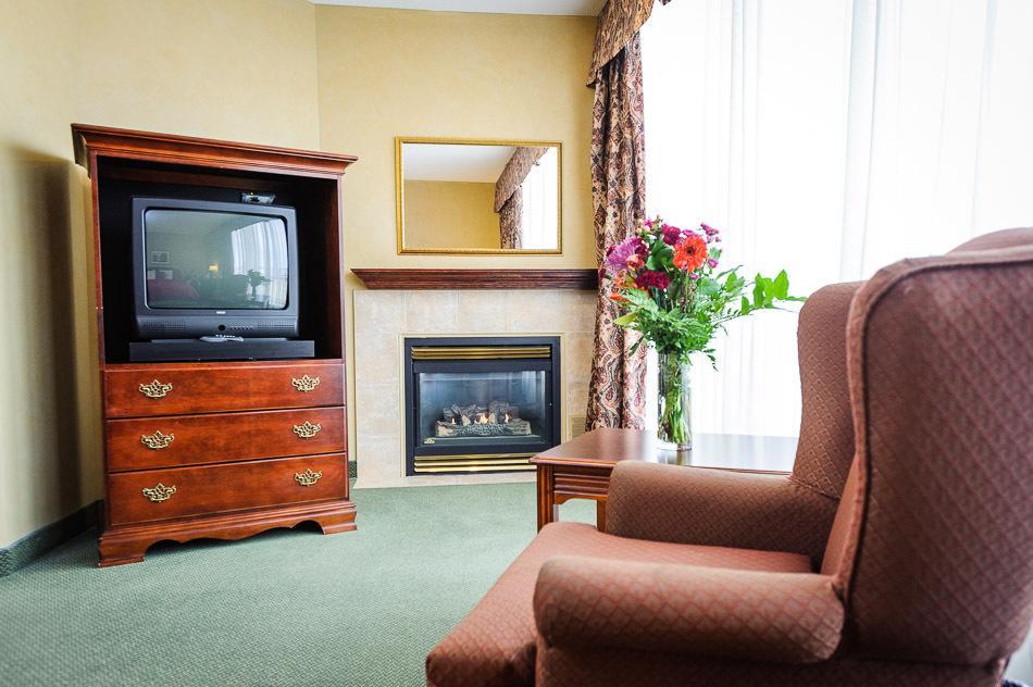 Peterborough Inn & Suites Hotel Chambre photo