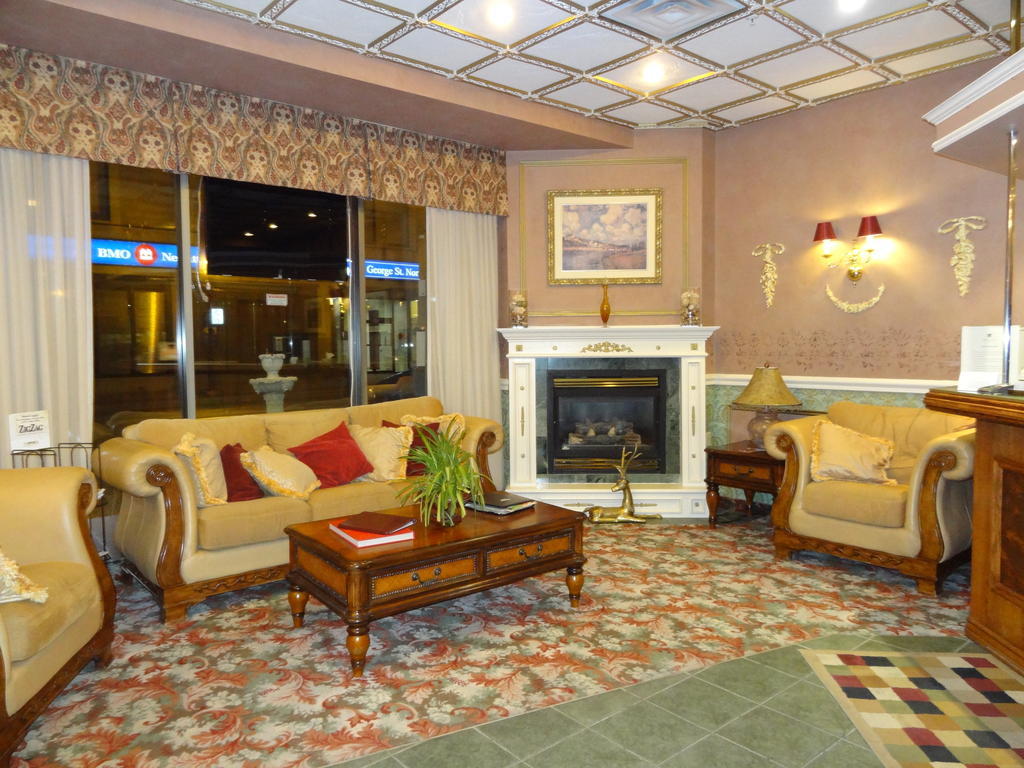 Peterborough Inn & Suites Hotel Extérieur photo