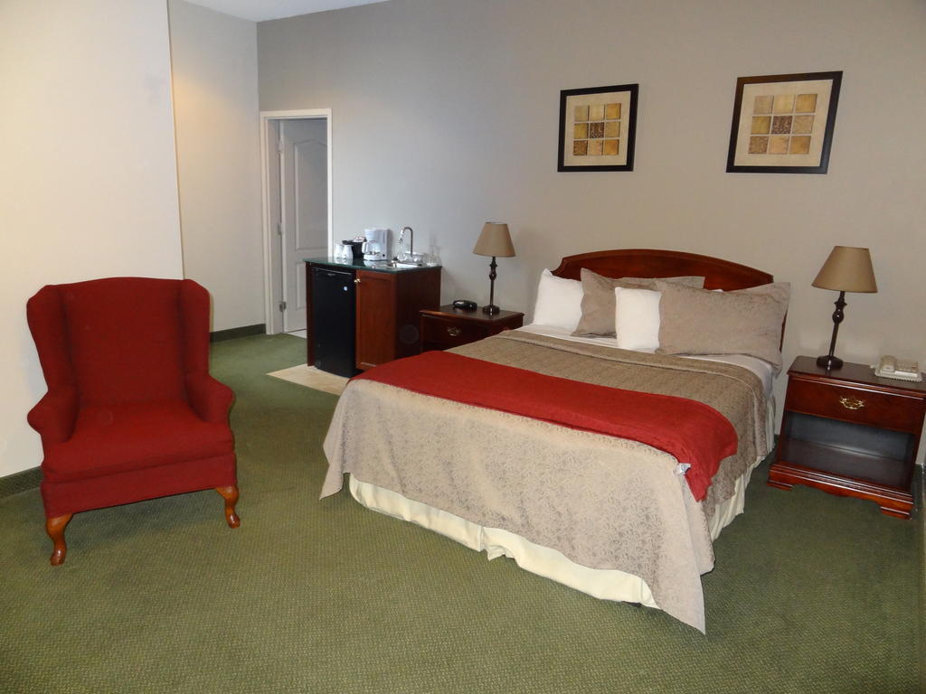 Peterborough Inn & Suites Hotel Chambre photo